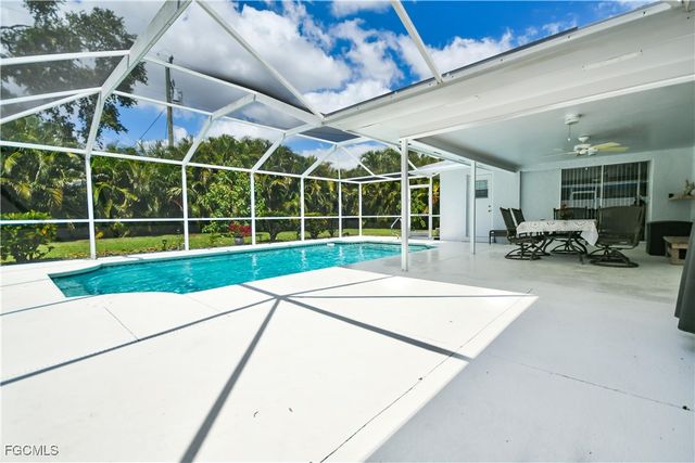 3802 SE 4th AVE, Cape Coral, FL 33904