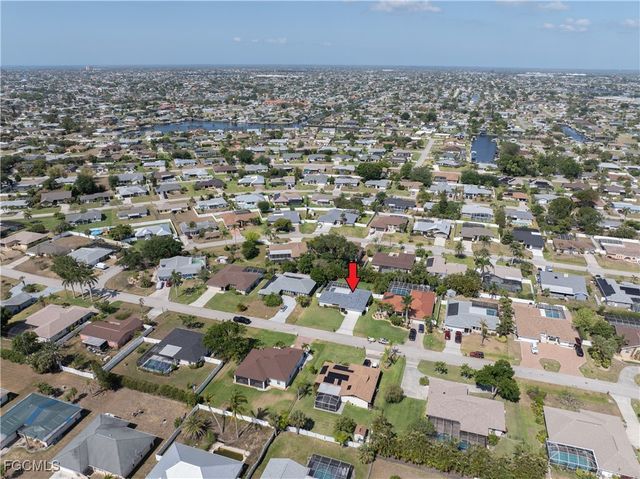 3802 SE 4th AVE, Cape Coral, FL 33904