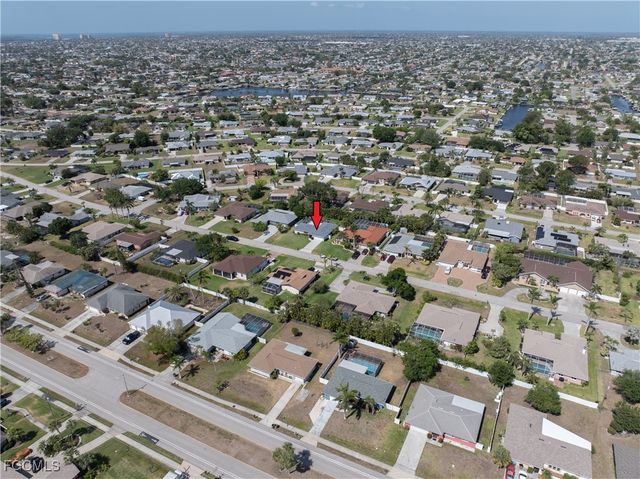 3802 SE 4th AVE, Cape Coral, FL 33904