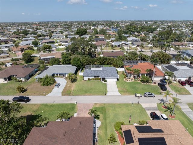 3802 SE 4th AVE, Cape Coral, FL 33904