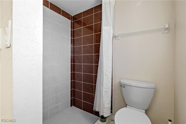 3802 SE 4th AVE, Cape Coral, FL 33904