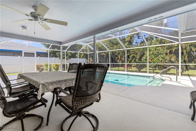 3802 SE 4th AVE, Cape Coral, FL 33904