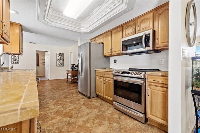 3802 SE 4th AVE, Cape Coral, FL 33904