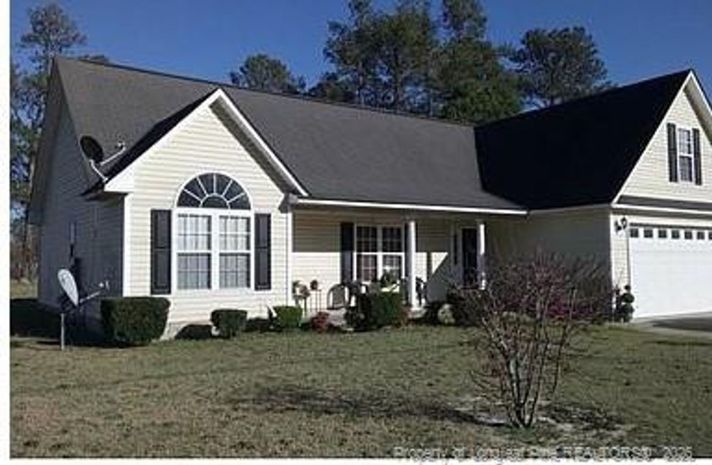 10005 Rockfish Road, Raeford, NC 28376