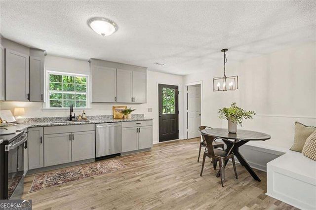 7290 State Rte 5, Douglasville, GA 30135