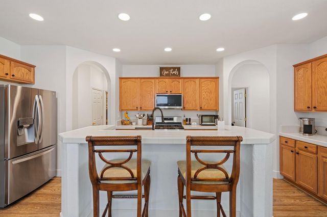 2916 N Platte Way, Sacramento, CA 95835