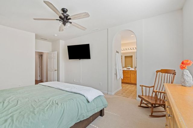 2916 N Platte Way, Sacramento, CA 95835