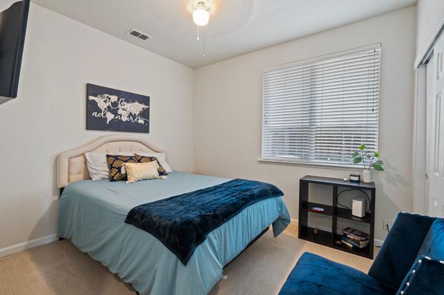 2916 N Platte Way, Sacramento, CA 95835