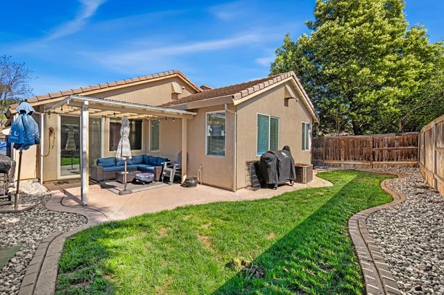 2916 N Platte Way, Sacramento, CA 95835