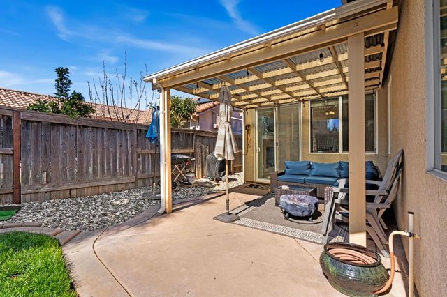 2916 N Platte Way, Sacramento, CA 95835