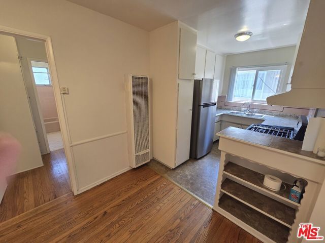1532 N Harvard Boulevard 8, Los Angeles, CA 90027