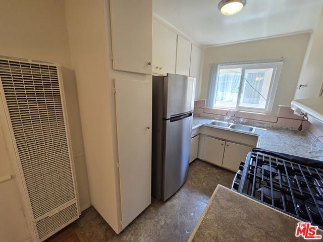 1532 N Harvard Boulevard 8, Los Angeles, CA 90027