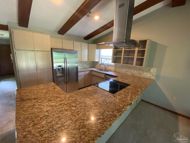 8874 Burning Tree Rd, Pensacola, FL 32514