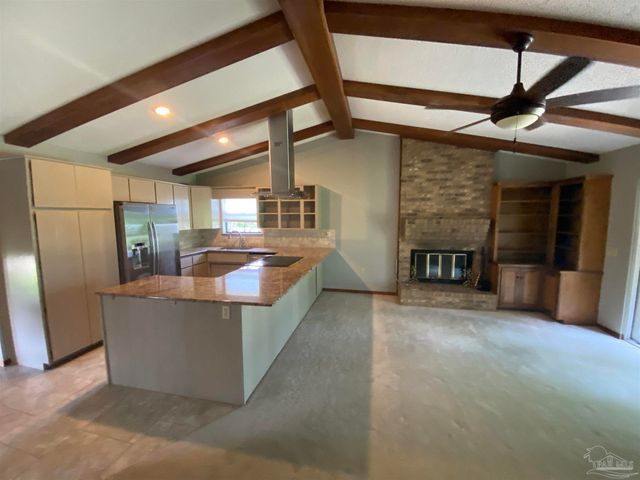 8874 Burning Tree Rd, Pensacola, FL 32514