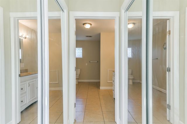 11 Lyncrest Drive, Galveston, TX 77550