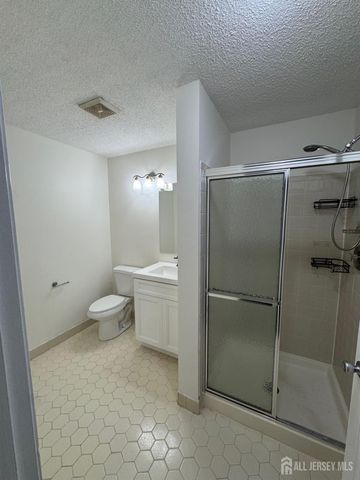 93 Caitlin Court, Franklin, NJ 08823