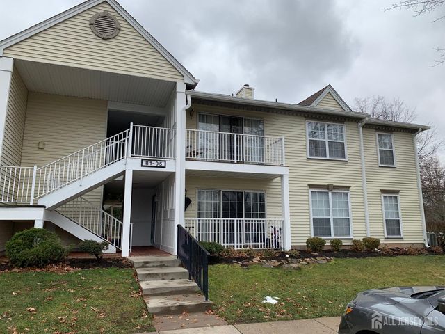 93 Caitlin Court, Franklin, NJ 08823