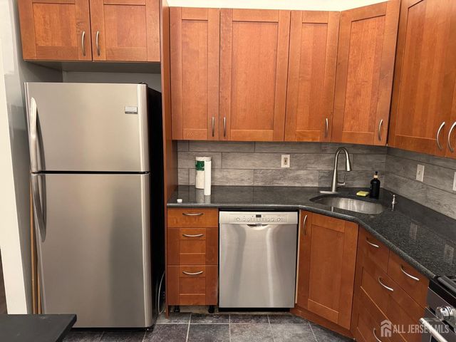 93 Caitlin Court, Franklin, NJ 08823