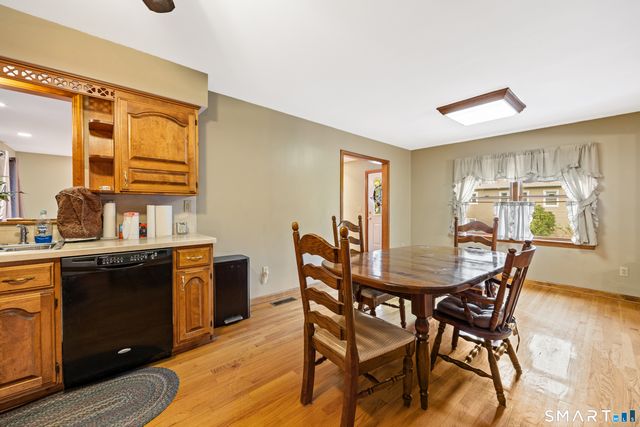 1140 Shepard Avenue, Hamden, CT 06514