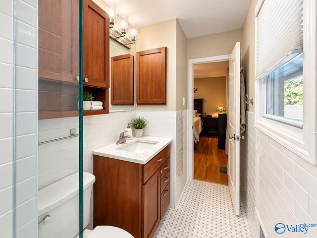 306 Spring Valley Court SW, Huntsville, AL 35802