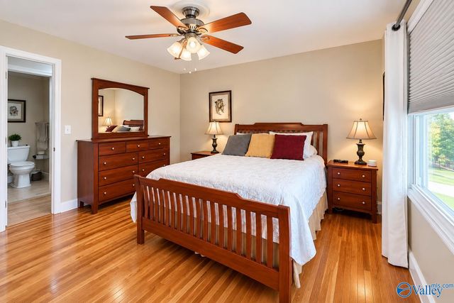 306 Spring Valley Court SW, Huntsville, AL 35802