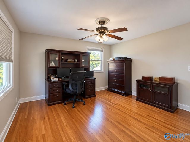 306 Spring Valley Court SW, Huntsville, AL 35802