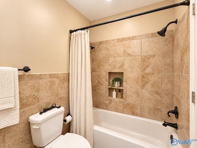306 Spring Valley Court SW, Huntsville, AL 35802