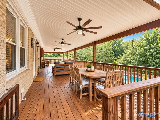 306 Spring Valley Court SW, Huntsville, AL 35802