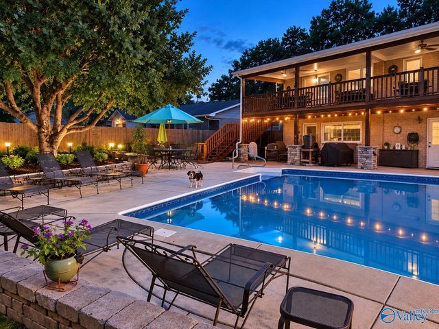 306 Spring Valley Court SW, Huntsville, AL 35802