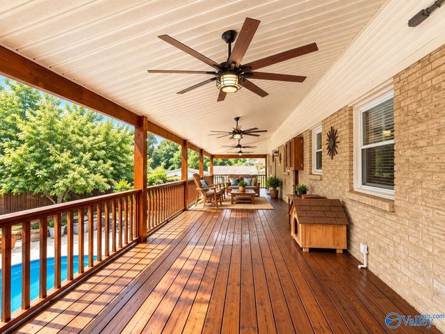 306 Spring Valley Court SW, Huntsville, AL 35802