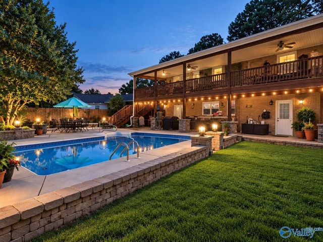 306 Spring Valley Court SW, Huntsville, AL 35802