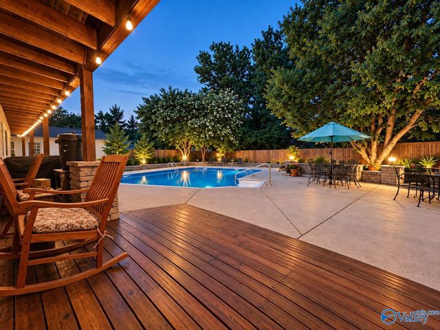 306 Spring Valley Court SW, Huntsville, AL 35802