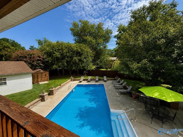 306 Spring Valley Court SW, Huntsville, AL 35802