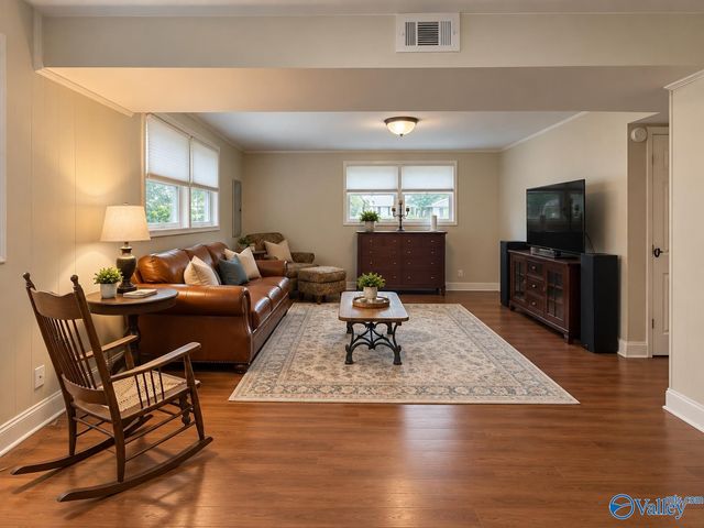 306 Spring Valley Court SW, Huntsville, AL 35802