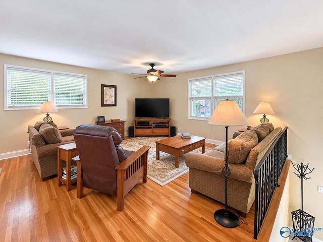306 Spring Valley Court SW, Huntsville, AL 35802