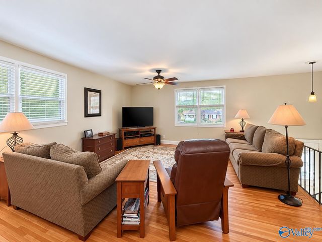 306 Spring Valley Court SW, Huntsville, AL 35802
