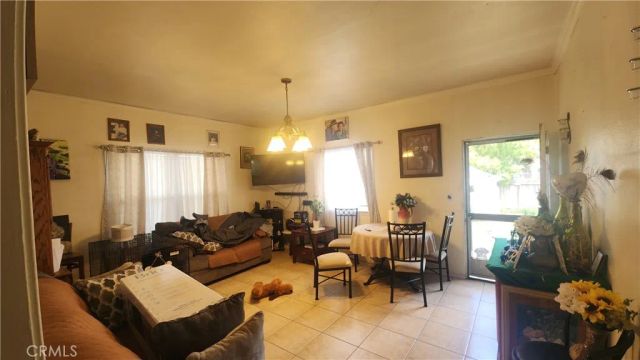 806 E Main, Santa Maria, CA 93454