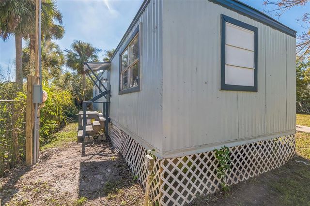 18925 3RD AVENUE, Orlando, FL 32820