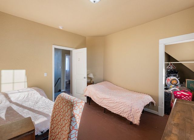 2012 N Ruby St, Spokane, WA 99207