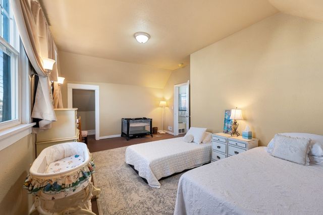 2012 N Ruby St, Spokane, WA 99207