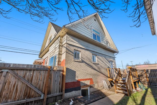 2012 N Ruby St, Spokane, WA 99207