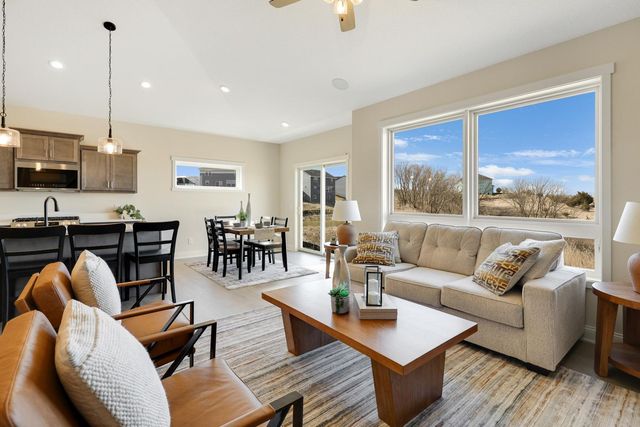 10490 Kalen Drive NE, Hanover, MN 55341