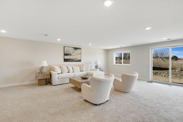 10490 Kalen Drive NE, Hanover, MN 55341