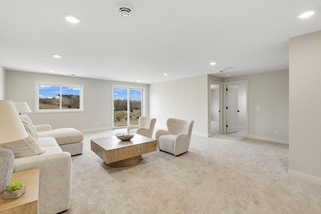 10490 Kalen Drive NE, Hanover, MN 55341