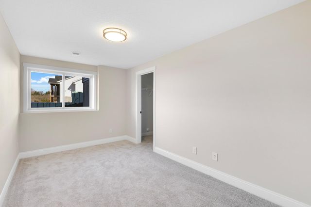 10490 Kalen Drive NE, Hanover, MN 55341