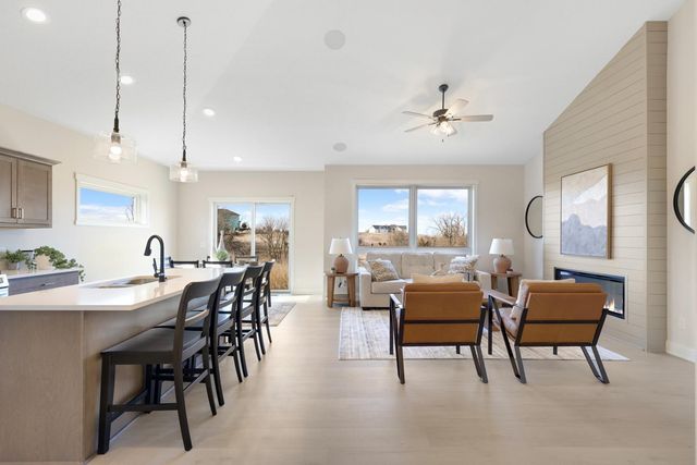 10490 Kalen Drive NE, Hanover, MN 55341