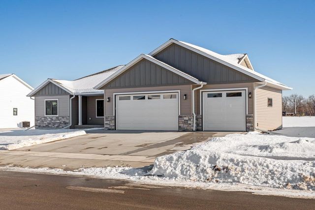 935 Crockett DRIVE, Holmen, WI 54636