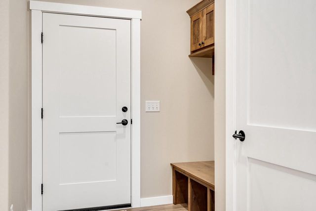 935 Crockett DRIVE, Holmen, WI 54636