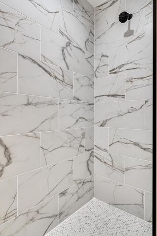 935 Crockett DRIVE, Holmen, WI 54636