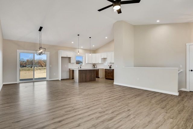 935 Crockett DRIVE, Holmen, WI 54636